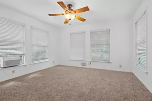 3233 Jane Ln, Haltom City, TX 76117 - Photo 15