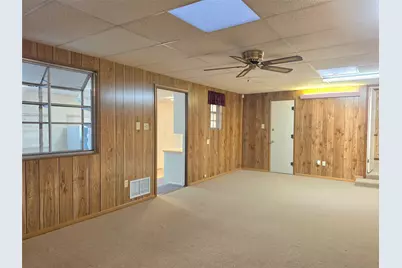 3750 Honeysuckle Avenue, Fort Worth, TX 76111 - Photo 17