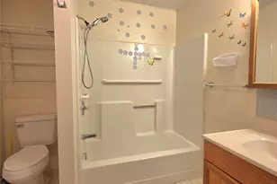 3750 Honeysuckle Ave, Fort Worth, TX 76111 - Photo 13
