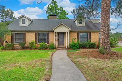101 W Park Row Drive, Arlington, TX 76010 - Photo 1