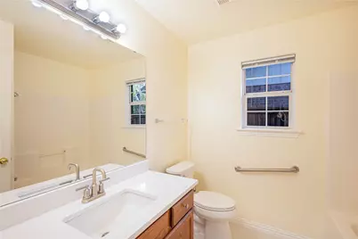 1304 W Mitchell Street, Arlington, TX 76013 - Photo 17