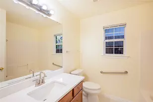 1304 W Mitchell St, Arlington, TX 76013 - Photo 17