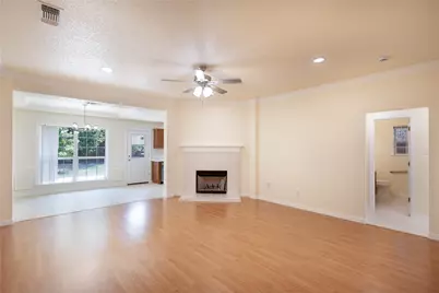 1304 W Mitchell Street, Arlington, TX 76013 - Photo 3