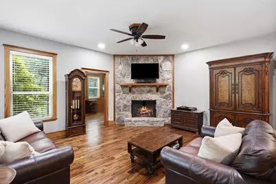 1100 Crazy Horse Trail, Burleson, TX 76028 - Photo 9