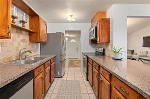 2110 Rose Hill Rd, Carrollton, TX 75007 - Photo 5