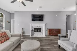 4825 Gloucester Dr, Grand Prairie, TX 75052 - Photo 19