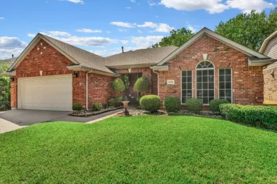 4825 Gloucester Drive, Grand Prairie, TX 75052 - Photo 5