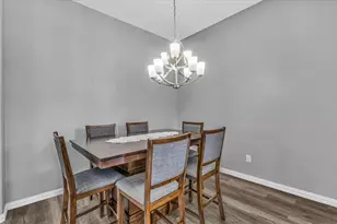 4825 Gloucester Dr, Grand Prairie, TX 75052 - Photo 9