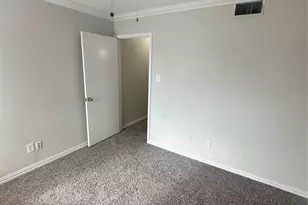 2268 Colony Ct, Dallas, TX 75235 - Photo 13