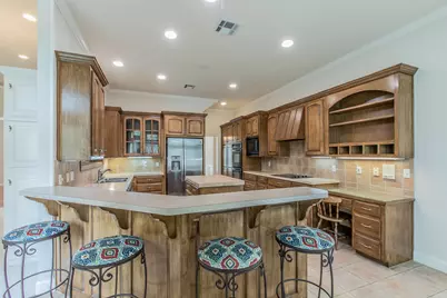 1051 Hidden Valley Court, McGregor, TX 76657 - Photo 9