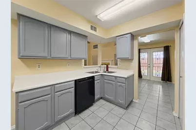 2426 Sutton Drive, Arlington, TX 76018 - Photo 15
