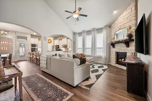 2741 Thornhill Ln, Mansfield, TX 76084 - Photo 7