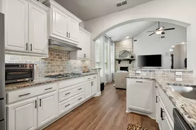 2741 Thornhill Lane, Mansfield, TX 76084 - Photo 11