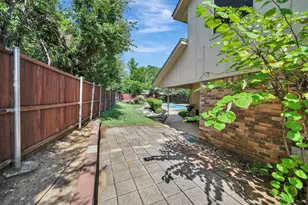 2101 Holt Rd, Arlington, TX 76006 - Photo 35