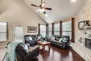 7043 Orion Dr, Grand Prairie, TX 75054 - Photo 7
