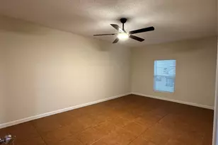 9550 Castlefield Dr, Dallas, TX 75227 - Photo 13