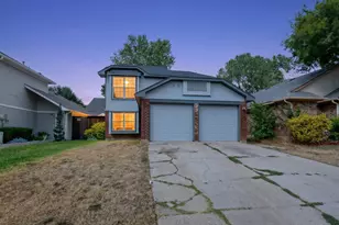 918 Sylvan Creek Dr, Lewisville, TX 75067 - Photo 1