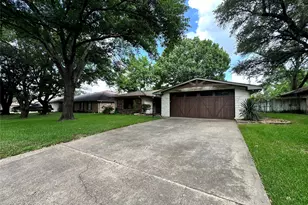 120 W Drane Ave, Corsicana, TX 75110 - Photo 1