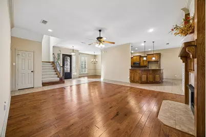 837 Thomas Crossing Drive, Fort Worth, TX 76028 - Photo 5
