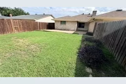 1521 Leicester Street, Garland, TX 75044 - Photo 33