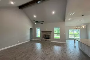 1039 Deer Is Ct, Azle, TX 76020 - Photo 7