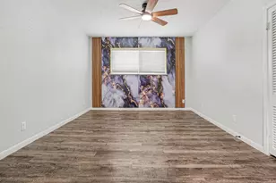 1404 Tatum Dr, Arlington, TX 76012 - Photo 13