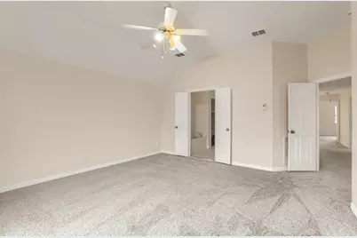 8115 Dogwood Lane, Irving, TX 75063 - Photo 17