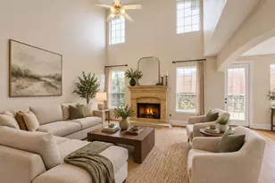 8115 Dogwood Ln, Irving, TX 75063 - Photo 3