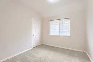 8115 Dogwood Ln, Irving, TX 75063 - Photo 23