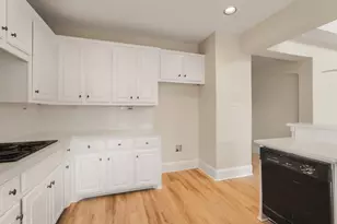 8115 Dogwood Ln, Irving, TX 75063 - Photo 11