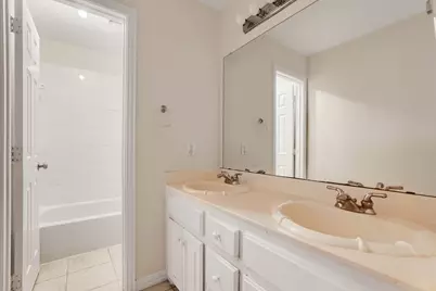 8115 Dogwood Lane, Irving, TX 75063 - Photo 25