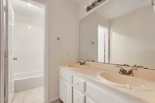 8115 Dogwood Ln, Irving, TX 75063 - Photo 25