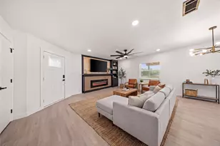 303 Saffron Cir, Mesquite, TX 75149 - Photo 3