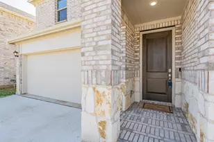 8164 Trudy Ln, Fort Worth, TX 76120 - Photo 3