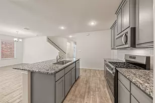 8164 Trudy Ln, Fort Worth, TX 76120 - Photo 11