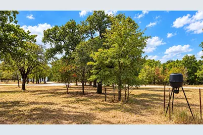 1098 Paradise Parkway, Poolville, TX 76487 - Photo 37