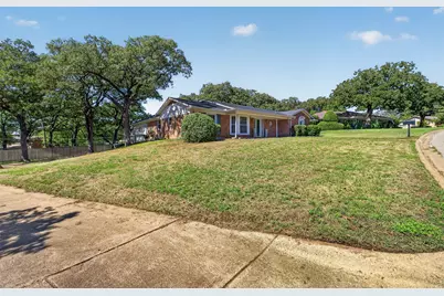 6109 Price Drive, North Richland Hills, TX 76180 - Photo 3