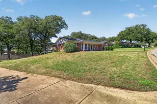 6109 Price Dr, North Richland Hills, TX 76180 - Photo 3