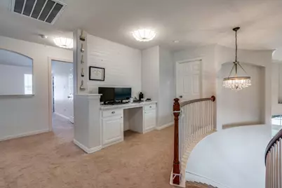 611 Creekwood Lane, Grand Prairie, TX 75052 - Photo 19