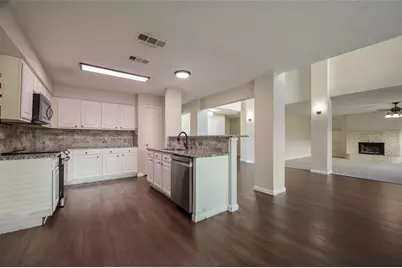 3510 Meadowview Drive, Corinth, TX 76210 - Photo 3
