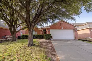 817 Stafford Station Dr, Saginaw, TX 76131 - Photo 1