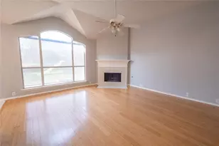 817 Stafford Station Dr, Saginaw, TX 76131 - Photo 3