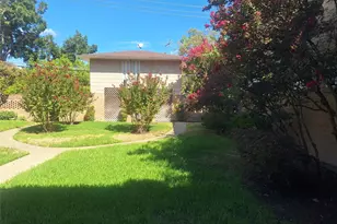 6131 Bandera Ave, Dallas, TX 75225 - Photo 37