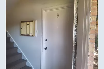 6131 Bandera Avenue #B, Dallas, TX 75225 - Photo 5