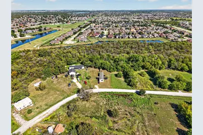 24 Spring Creek Circle, Grand Prairie, TX 75054 - Photo 35