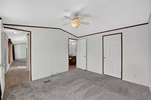 24 Spring Creek Cir, Grand Prairie, TX 75054 - Photo 21