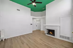 10919 Gable Cir, Dallas, TX 75229 - Photo 3