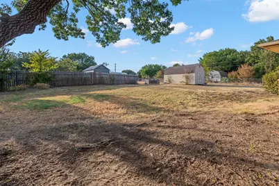 911 Clearview Street, Krum, TX 76249 - Photo 39