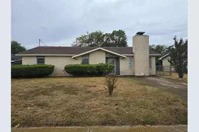 110 Yorkshire Street, Cedar Hill, TX 75104 - Photo 1
