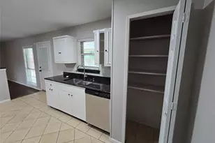 110 Yorkshire St, Cedar Hill, TX 75104 - Photo 5
